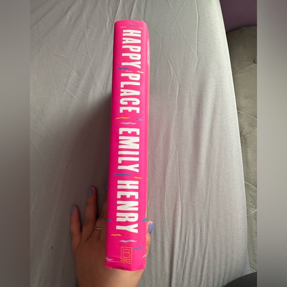 Emily Henry - Happy Place Hardcover Book - Picture 3 of 4